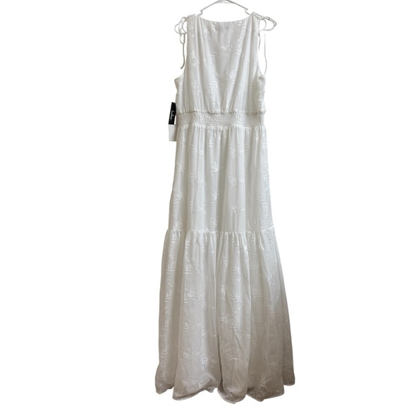 Lulus Time Well Spent White Maxi Dress Sz XL Embroidered Button Front Sleeveless - Picture 4 of 16